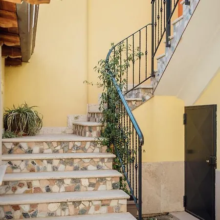 Appartamento Bouganville House *